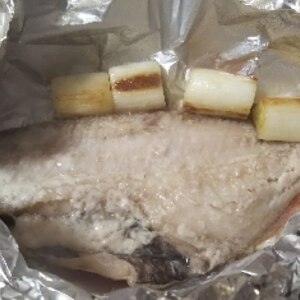 赤魚の粕漬けと焼きネギの蒸し焼き